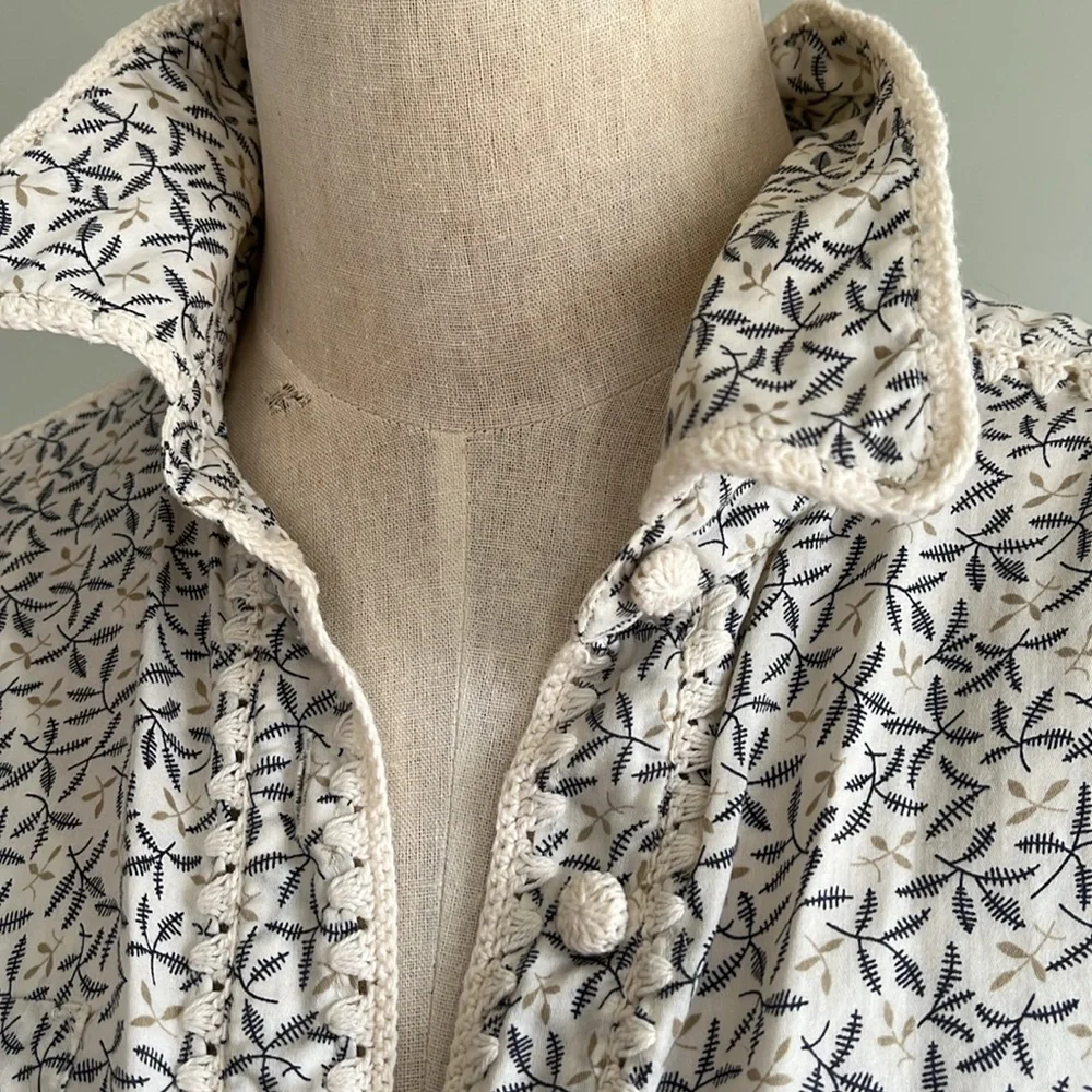 J.Jill Patterned Short Sleeve Shirt - Picture 3 of 12